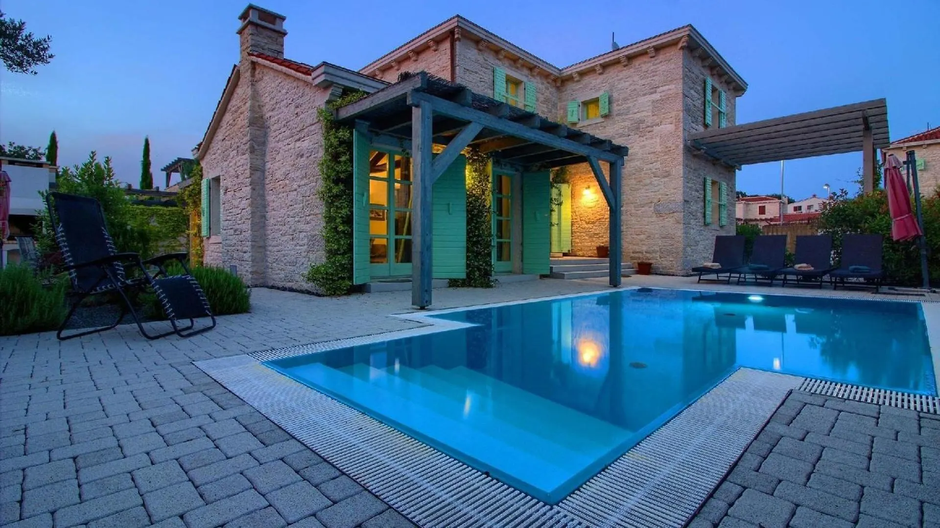 Holiday home Ferienhaus Mit Privatpool Fuer 8 Personen Ca 140 Qm In Liznjan, Istrien Suedkueste Von Istrien