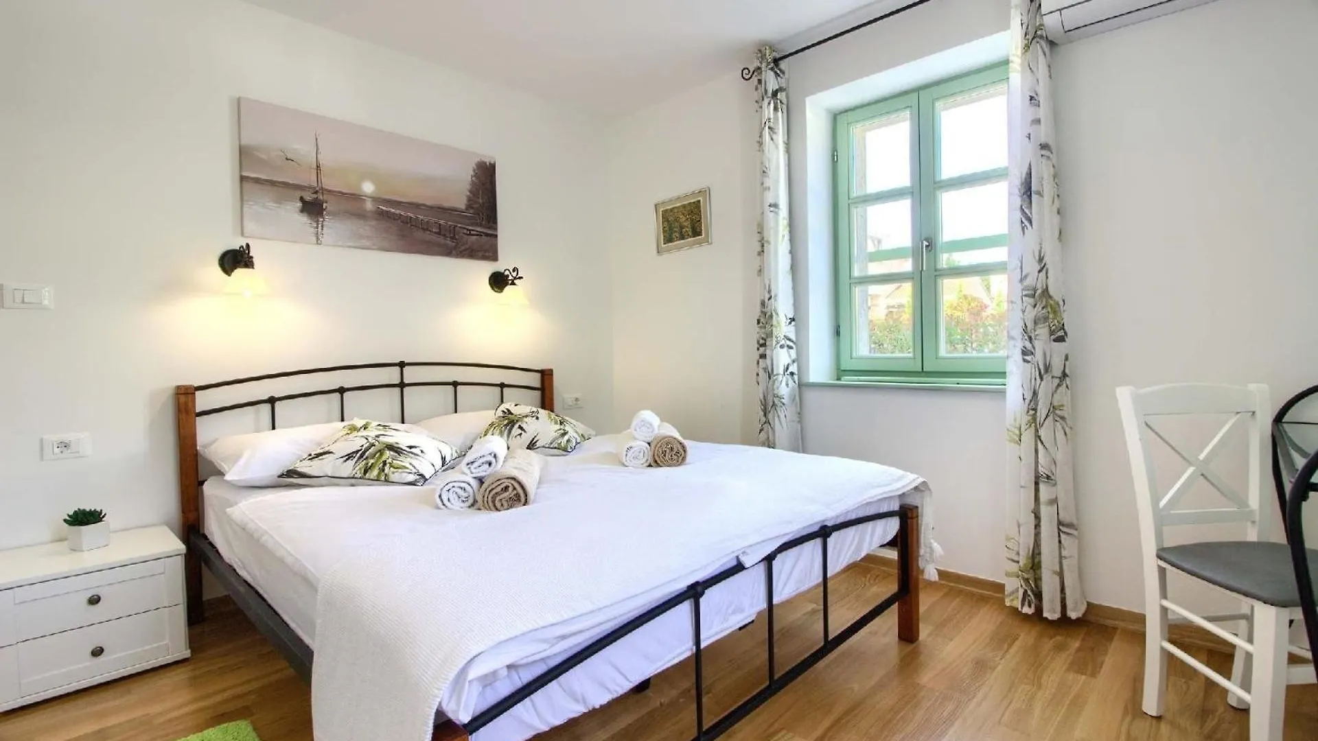 Ferienhaus Mit Privatpool Fuer 8 Personen Ca 140 Qm In Liznjan, Istrien Suedkueste Von Istrien Liznjan