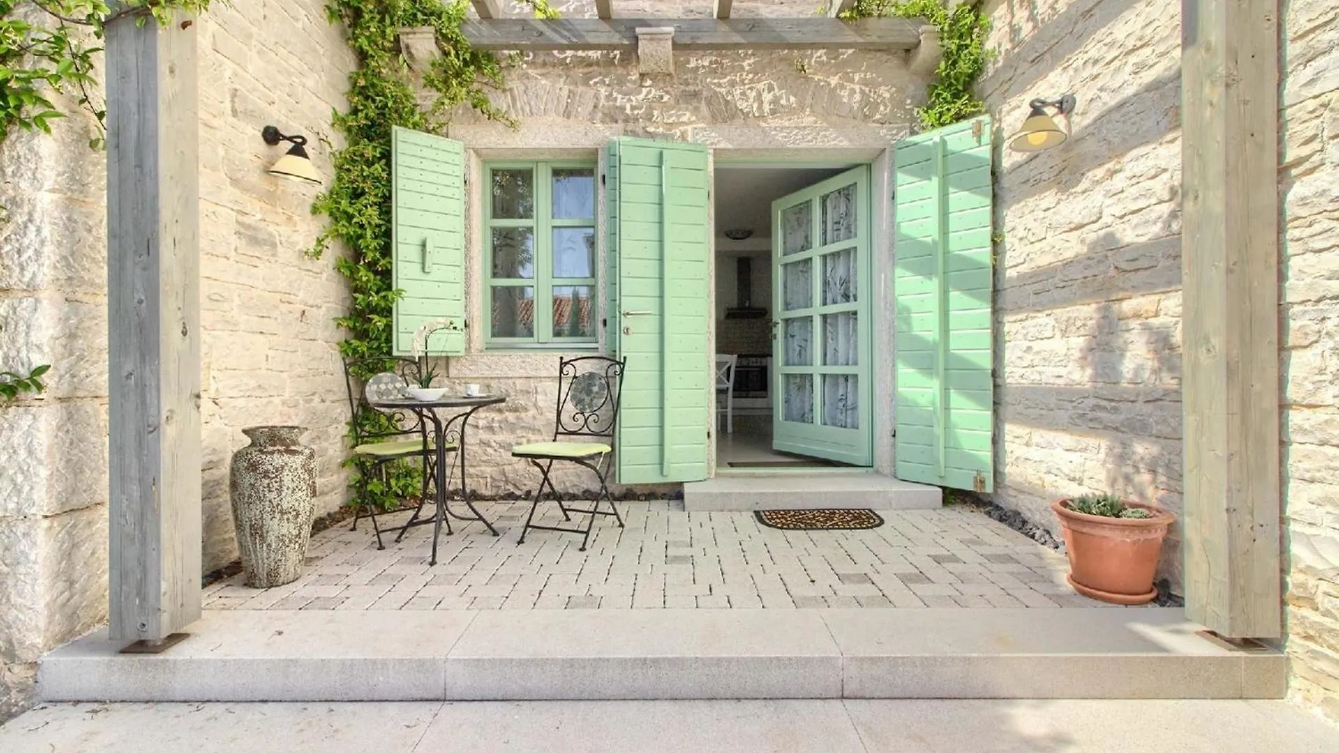 Holiday home Ferienhaus Mit Privatpool Fuer 8 Personen Ca 140 Qm In Liznjan, Istrien Suedkueste Von Istrien