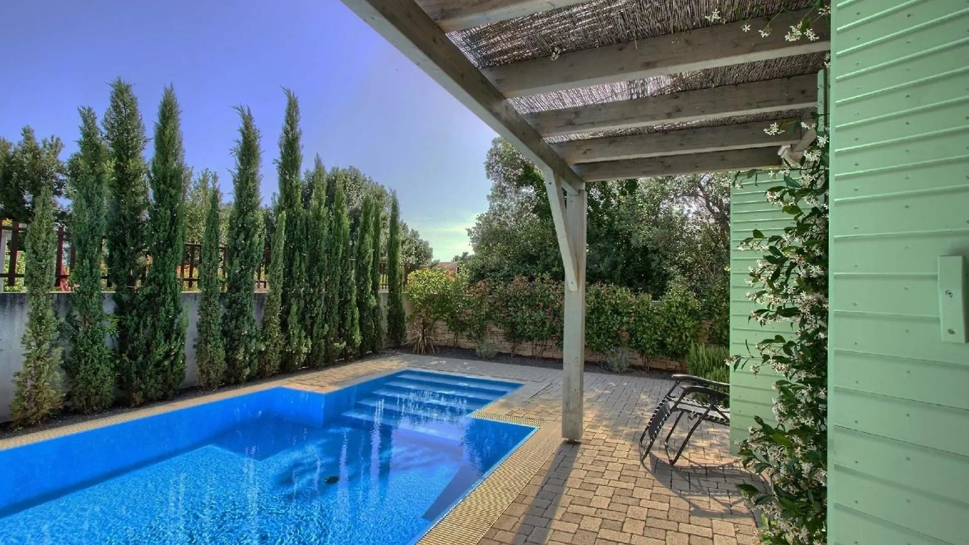 Ferienhaus Mit Privatpool Fuer 8 Personen Ca 140 Qm In Liznjan, Istrien Suedkueste Von Istrien 0*, Liznjan
